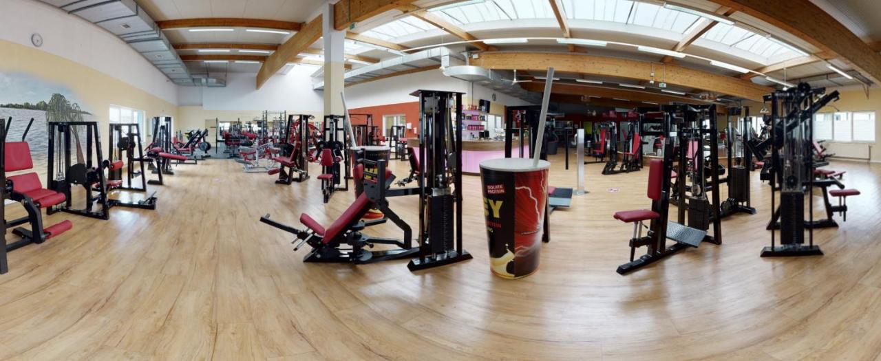 Sporthotel Neuruppin - Apartmenthaus Mit Ferienwohnungen 外观 照片